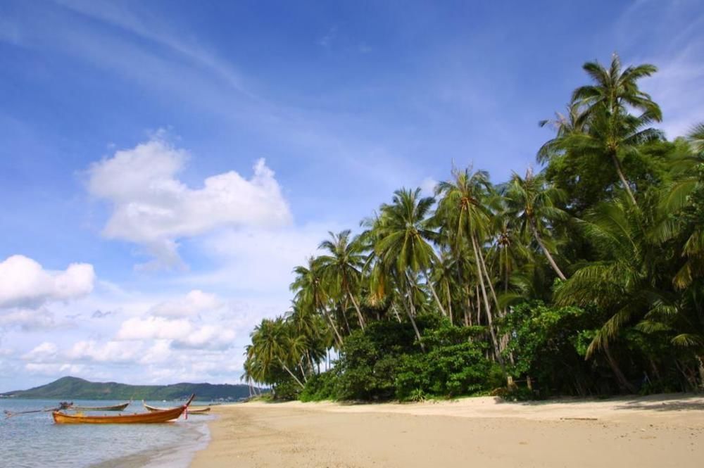 Hotel Baan Mai Beachfront Phuket